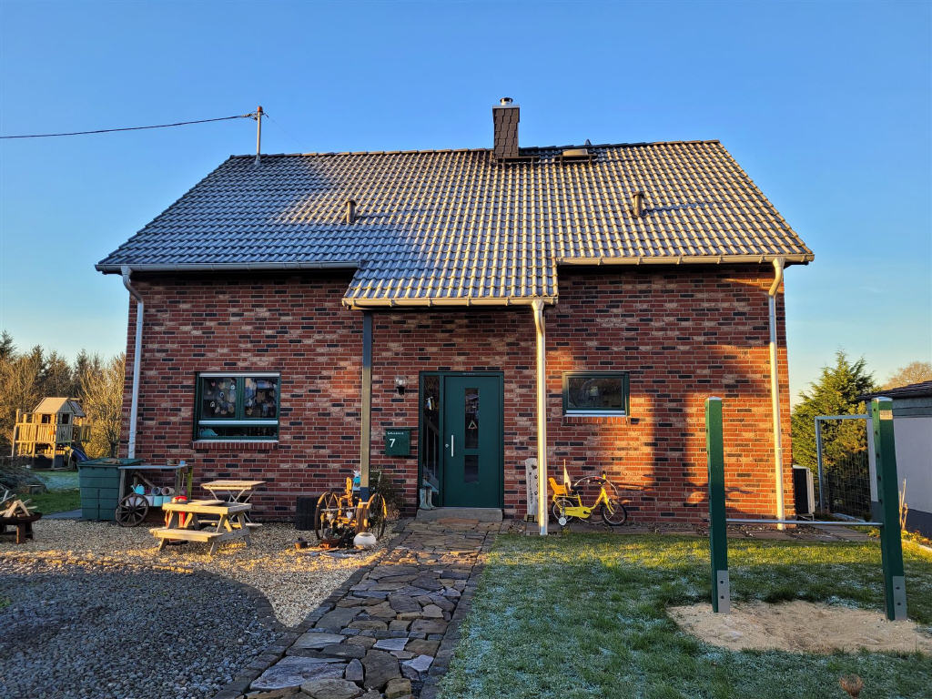 004000549800_004000549800_302_798_23012025093310215